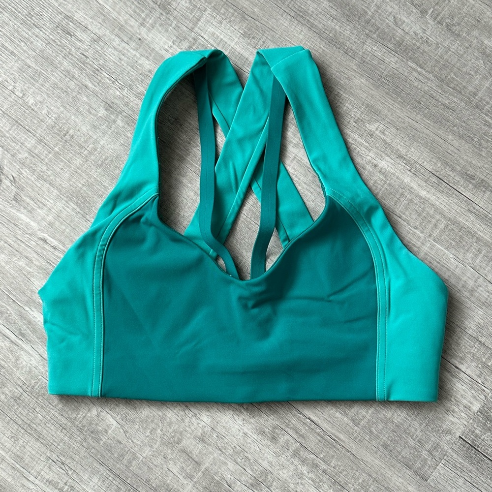 Lululemon Sweat Times sports bra / size 8 / teal/green/blue